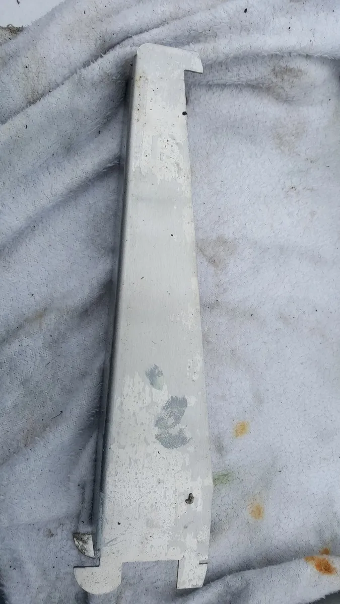 Steel brackets - Image 3