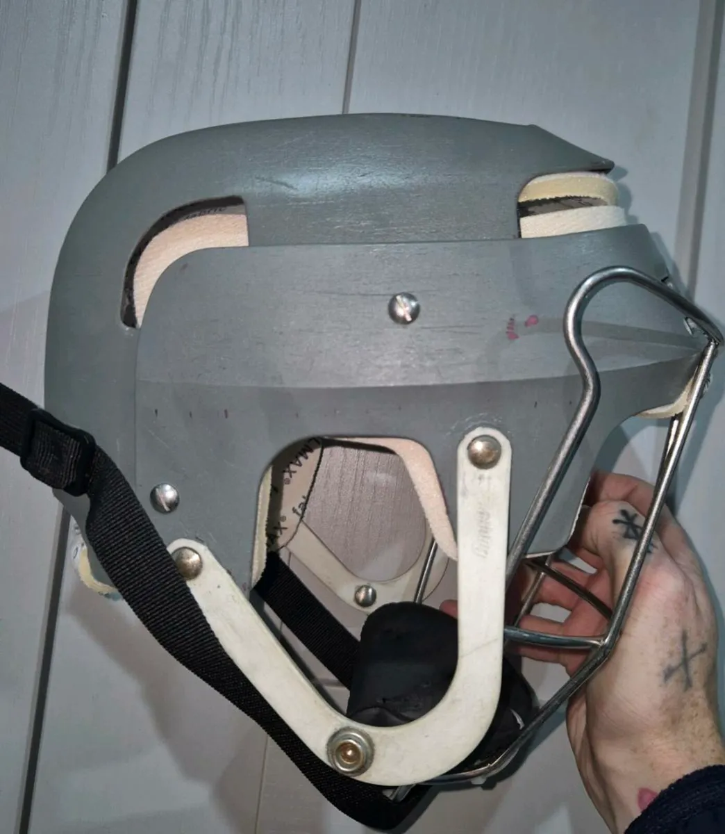 Cooper Sk100 helmet - Image 1