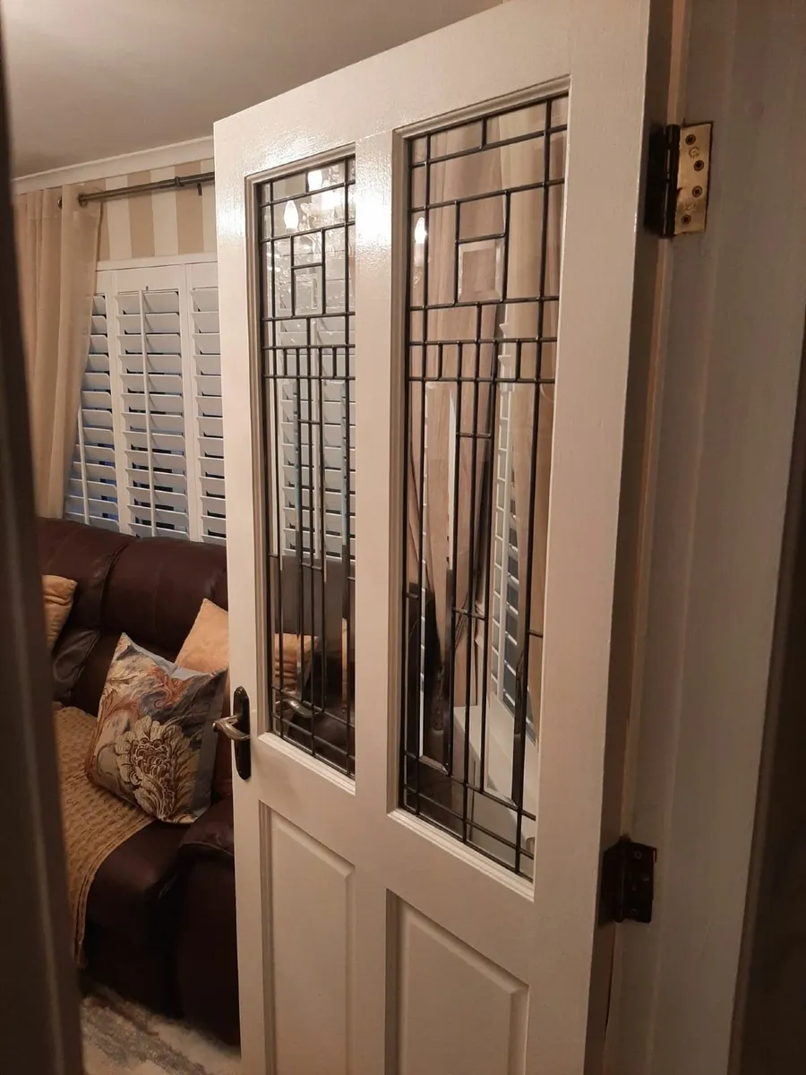 Kennington doors both 300 euro - Image 1