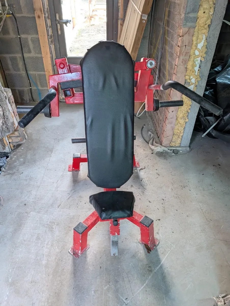 Shoulder press machine - Image 1