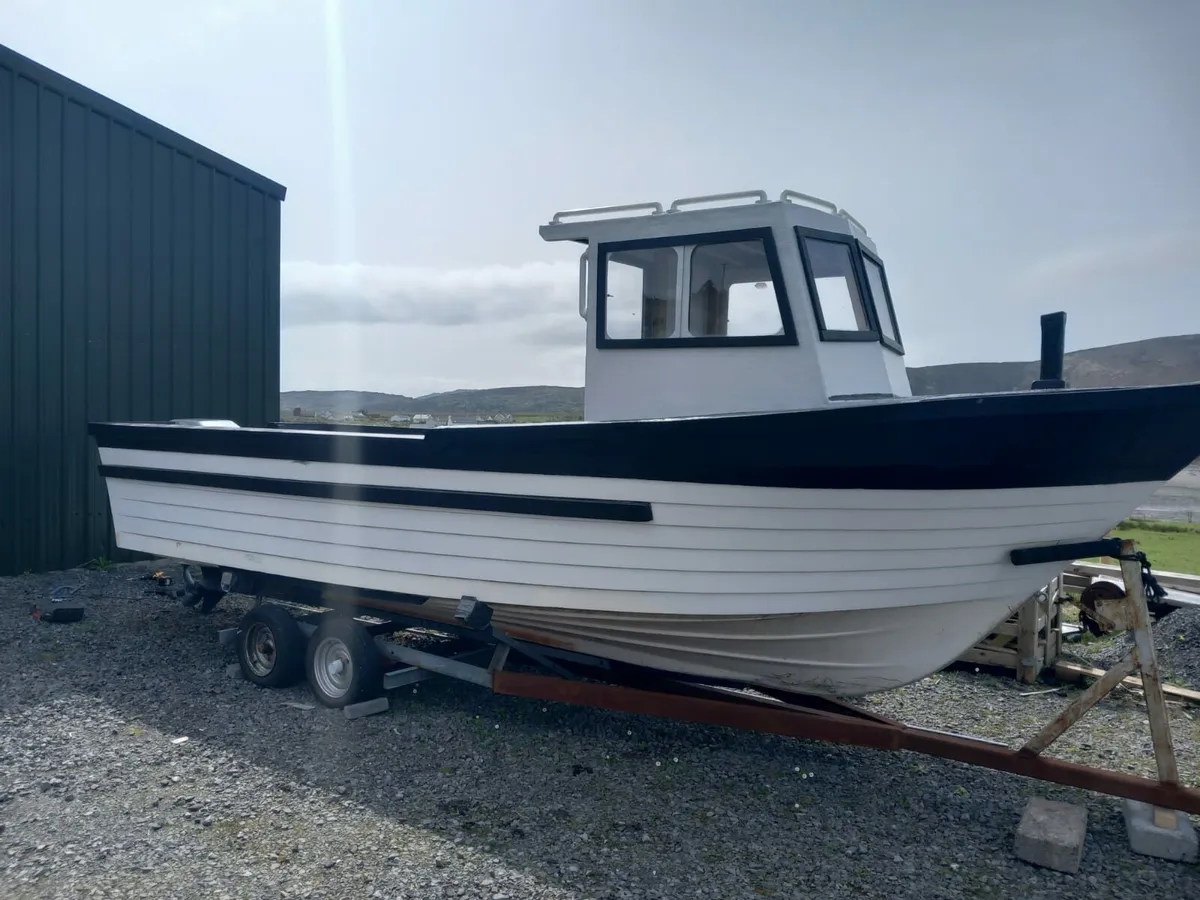 Fibreglass boat 22ft - Image 2