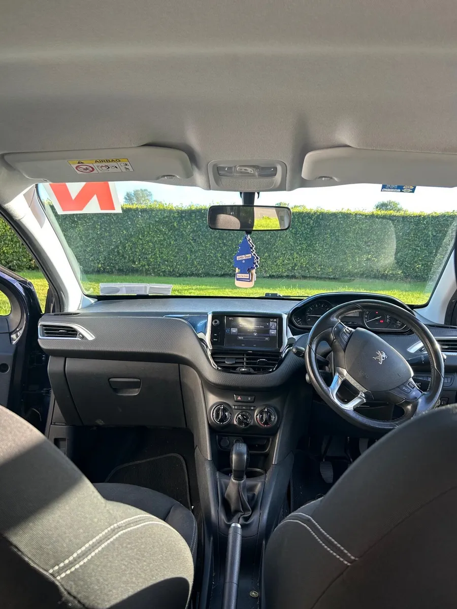 Peugeot 208 2017 - Image 4