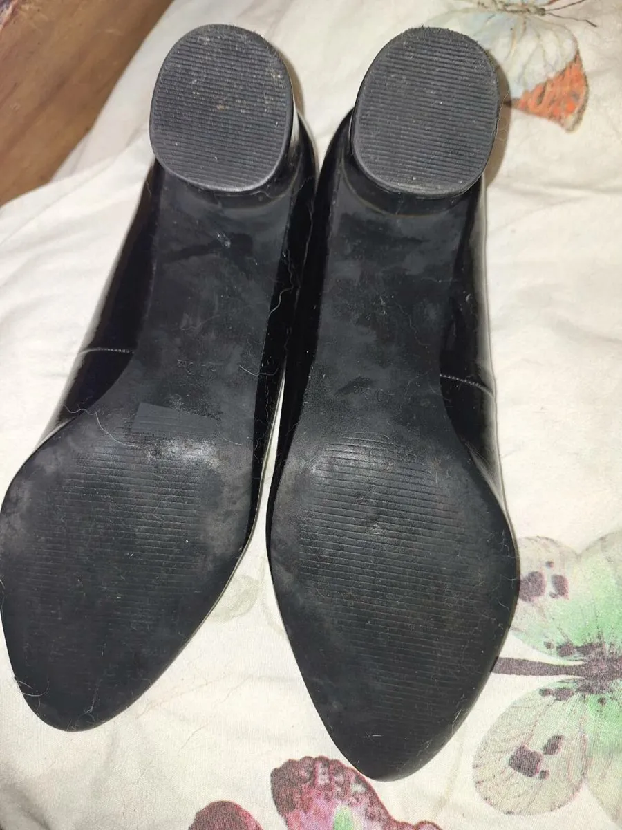 Shoes - Image 3
