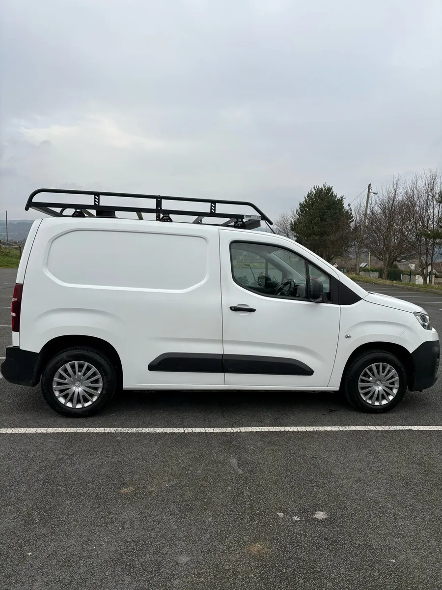 2021 Citroen Berlingo - Image 1