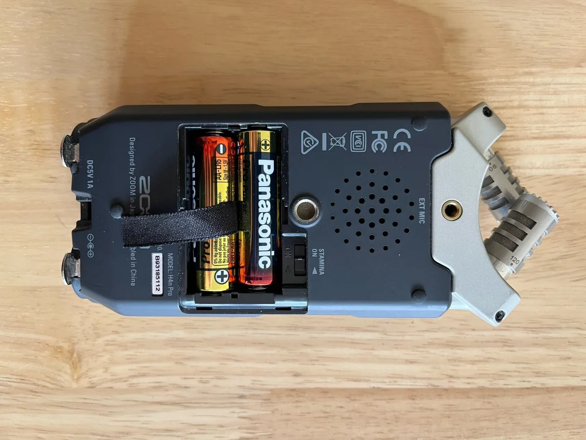 Zoom H4N Pro Handy Recorder - Image 4