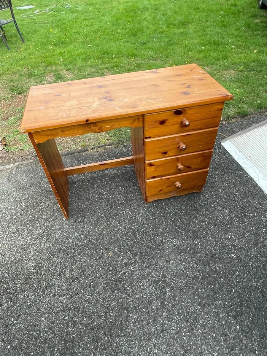 Solid pine study desk - Image 2