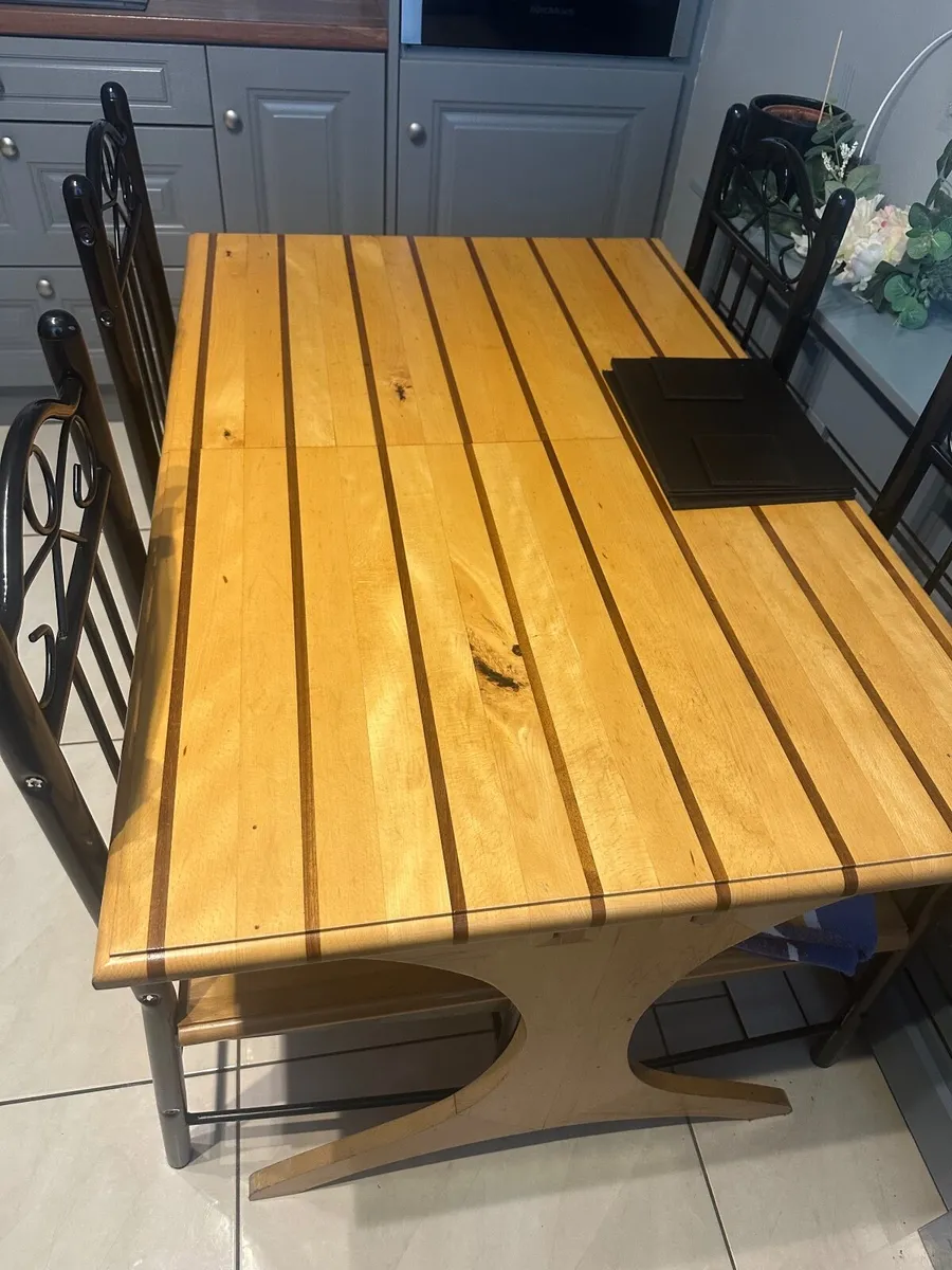 Table & Chairs - Image 2