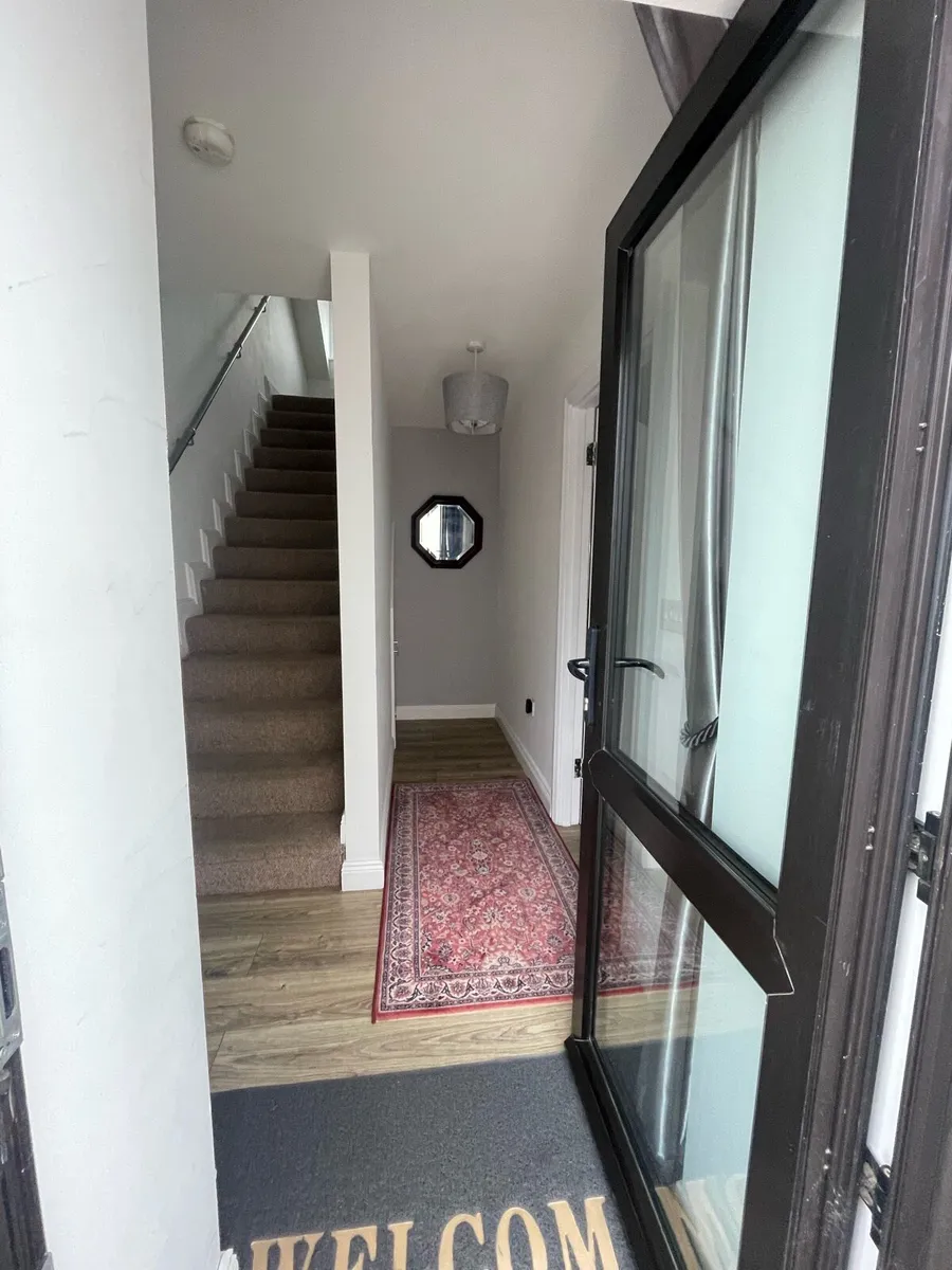 Studio apartment to rent - Image 2
