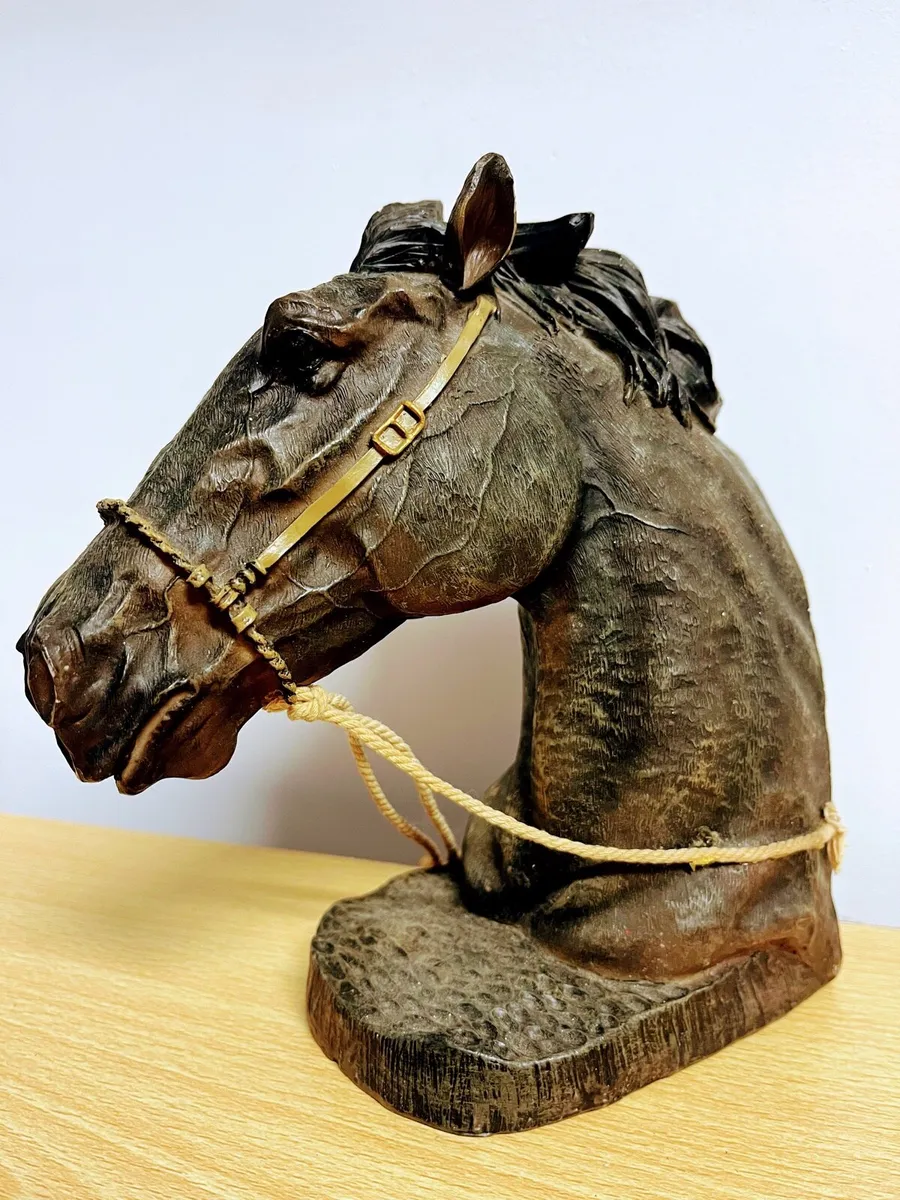 Vintage Horse Head sculpture - Image 2