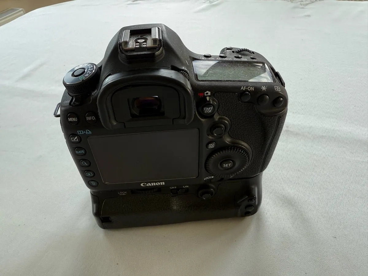 Canon 5D Mark3 - Image 2