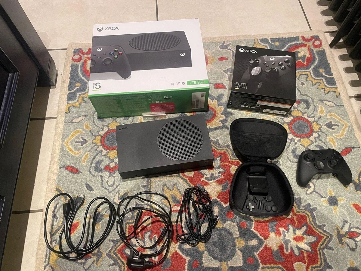 XBOX series s carbon black bundle - Image 1