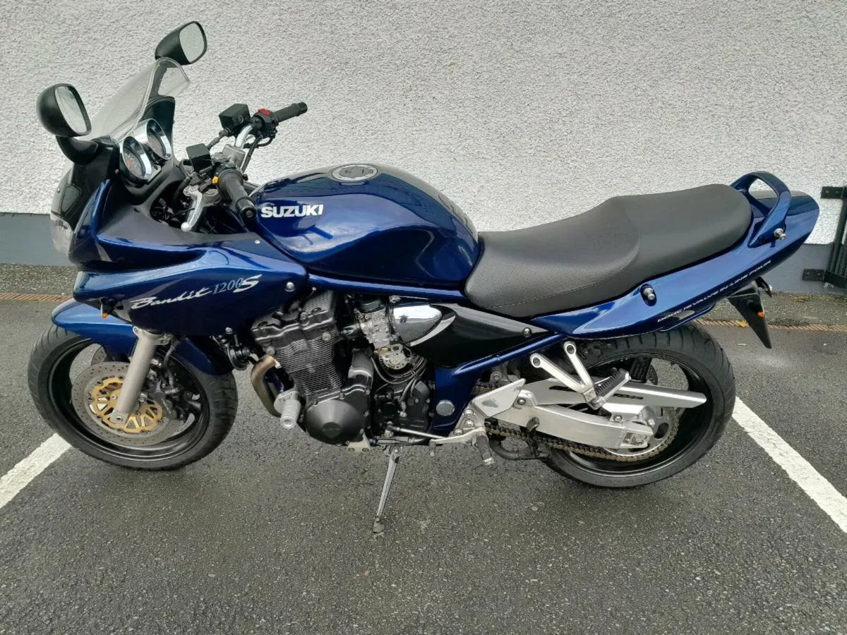 Suzuki gsf1200s Bandit Mk2 MINT 2001 - Image 4