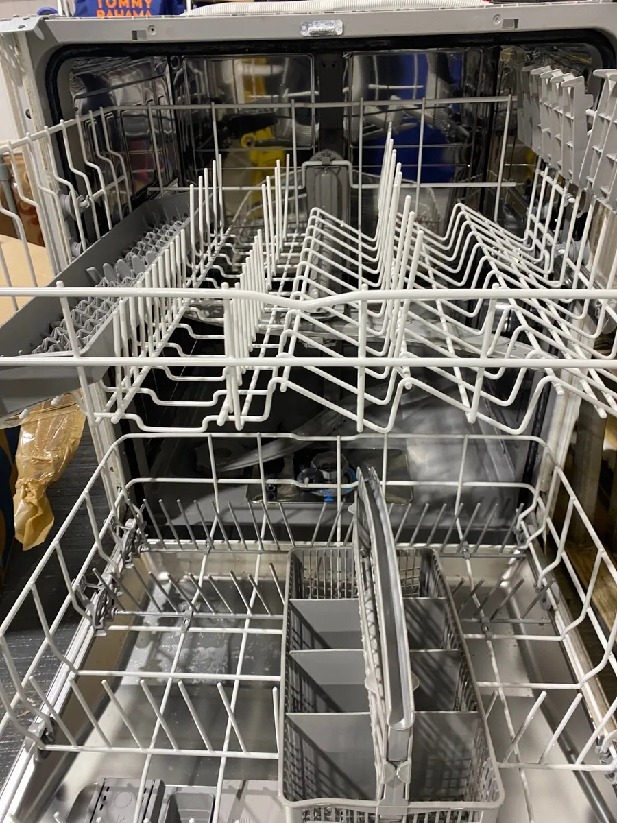 Dishwasher - Image 4