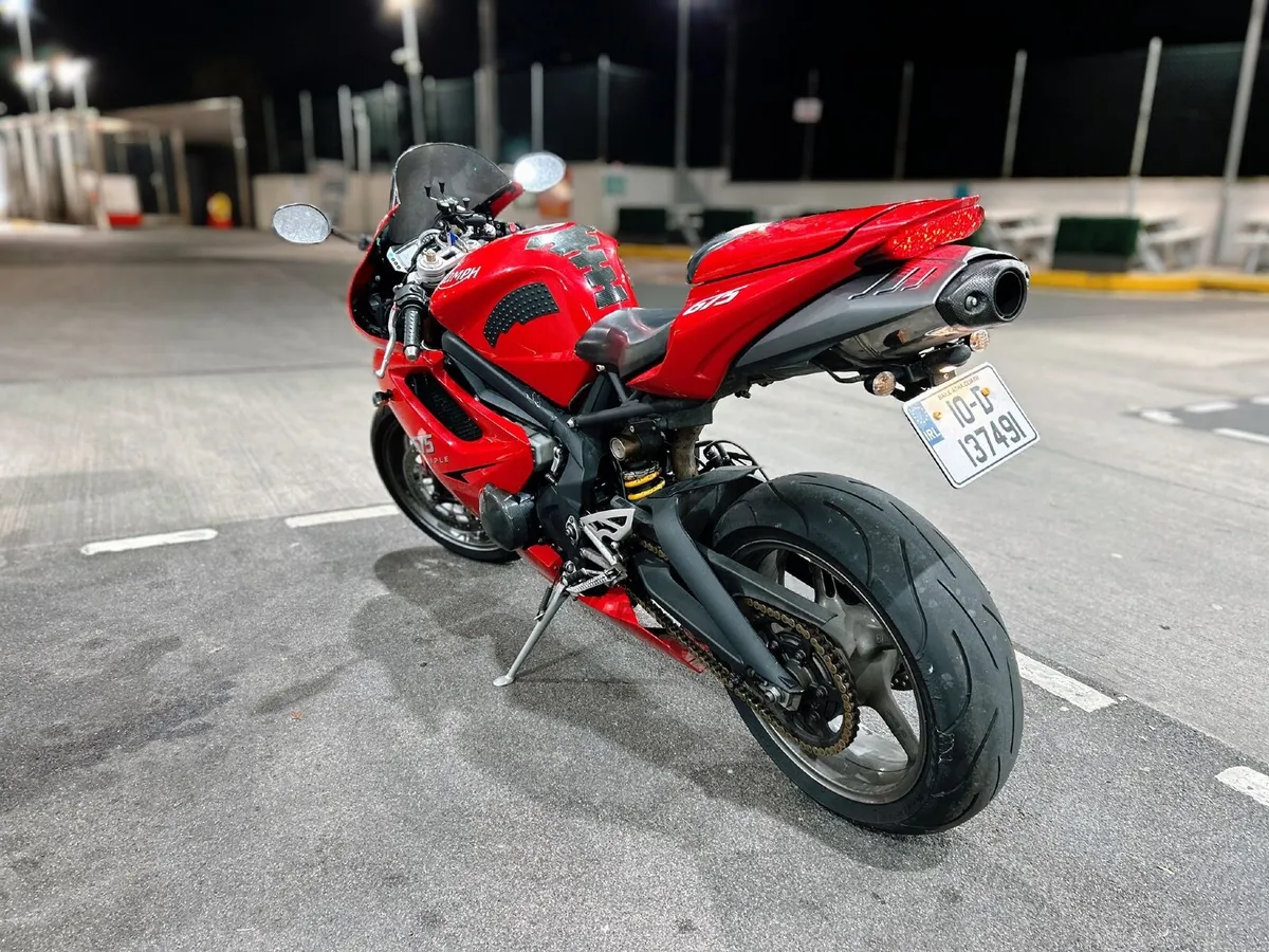 Triumph Daytona 675 - Image 2