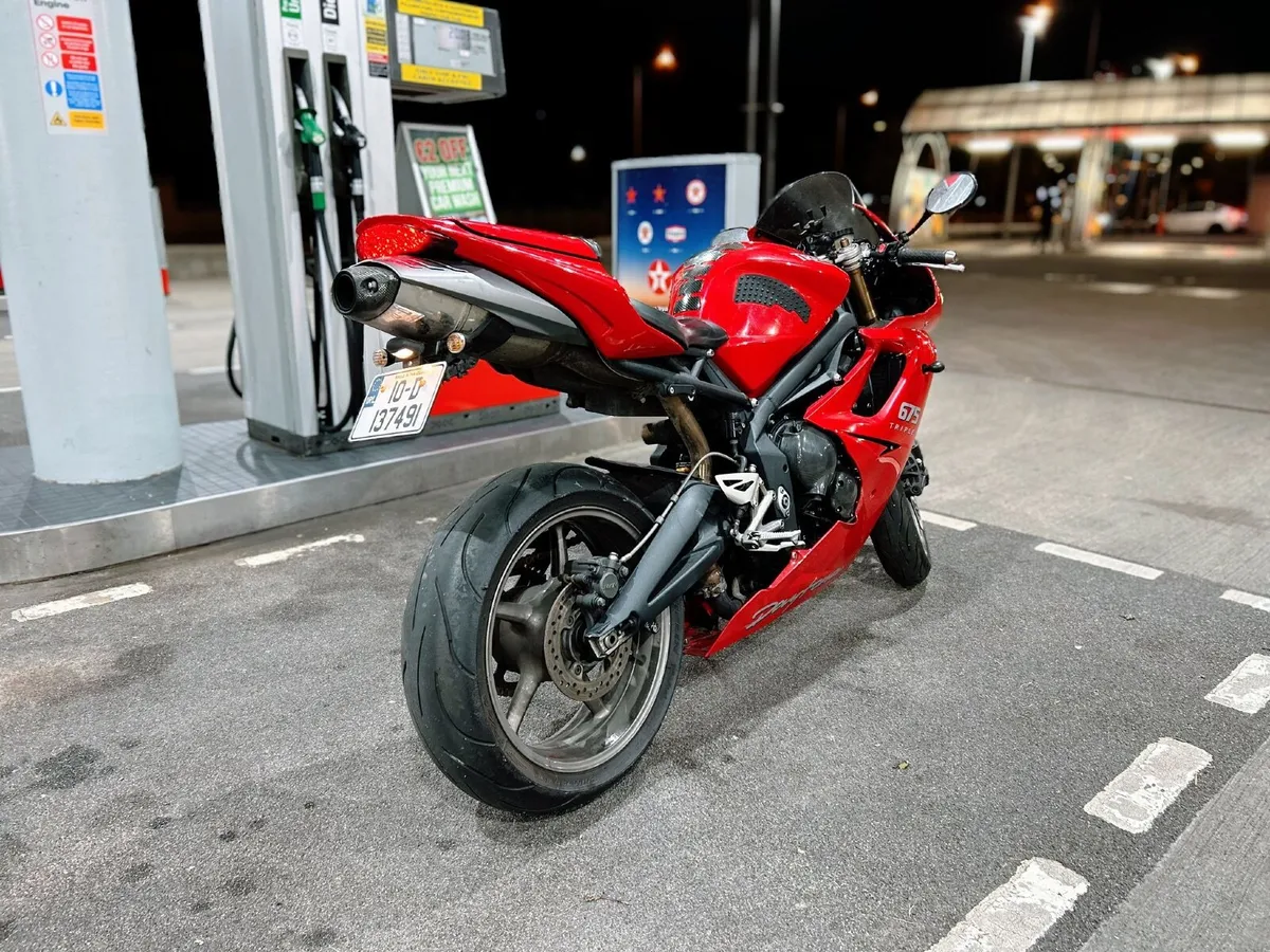 Triumph Daytona 675 - Image 4