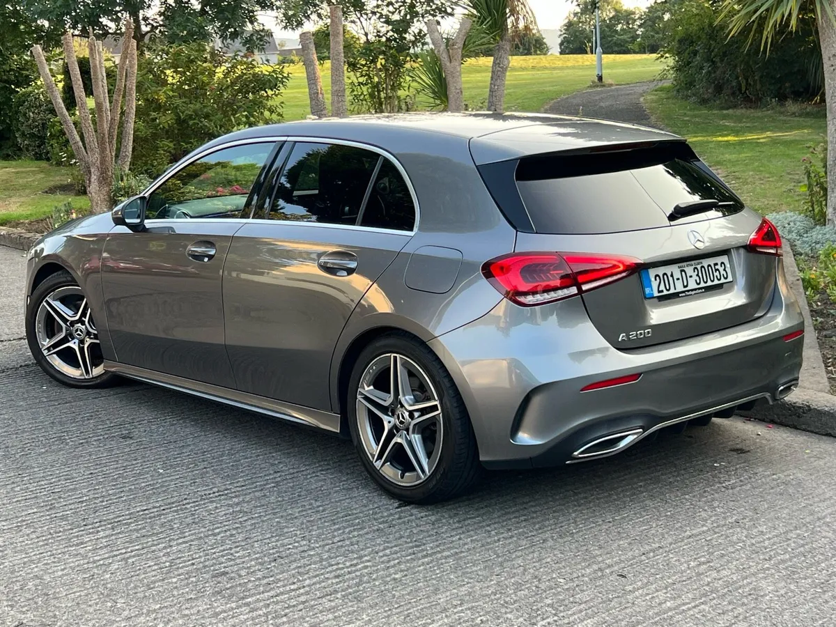 201 MERCEDES BENZ A180 AMG LINE AUTOMATIC - Image 4