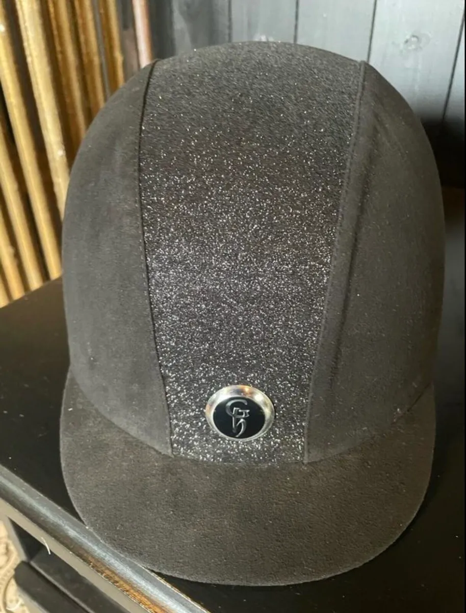 Horse riding helmet - Image 2
