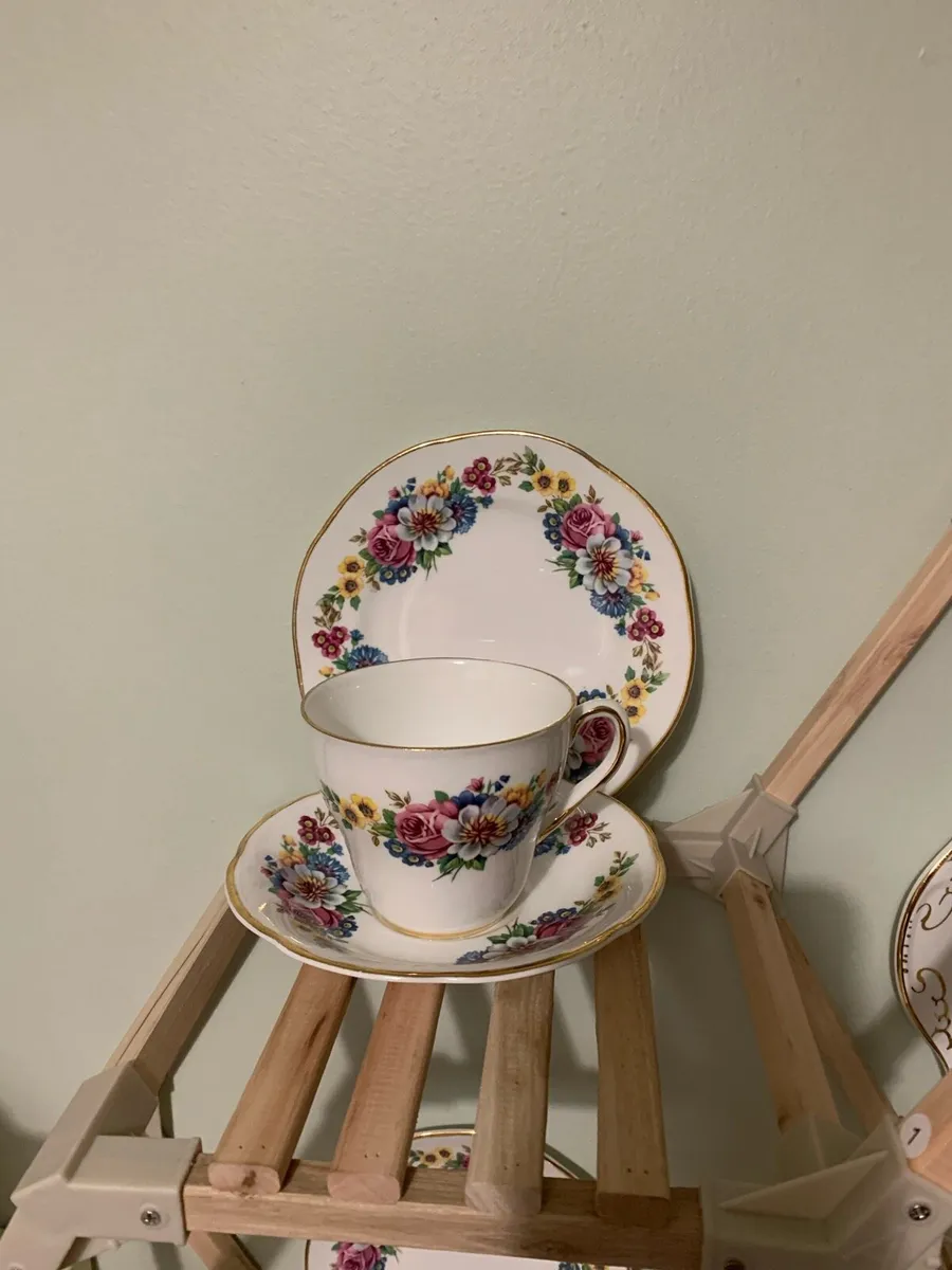 Royal Tara 21 Piece China tea set - Image 4