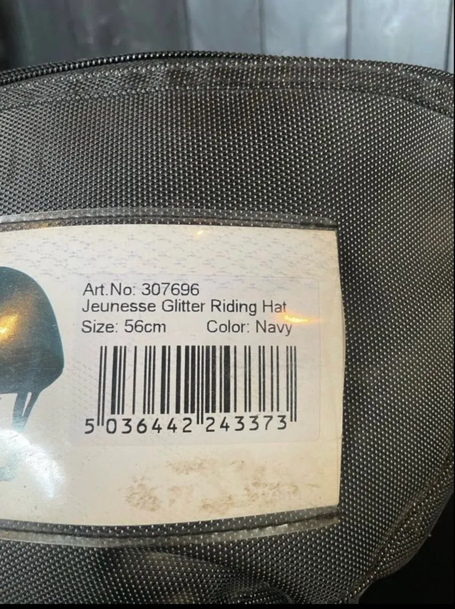 Horse riding helmet - Image 4