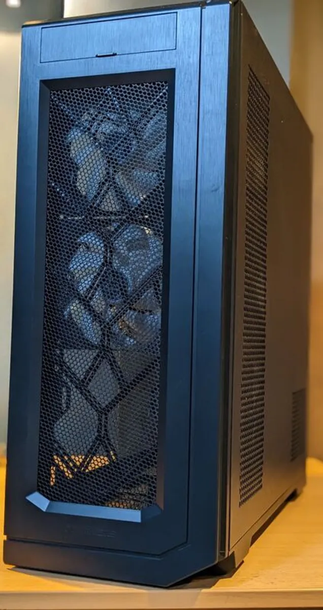 Powerful Threadripper Workstation with RTX2060 Super in an Enthoo Pro II - Image 4