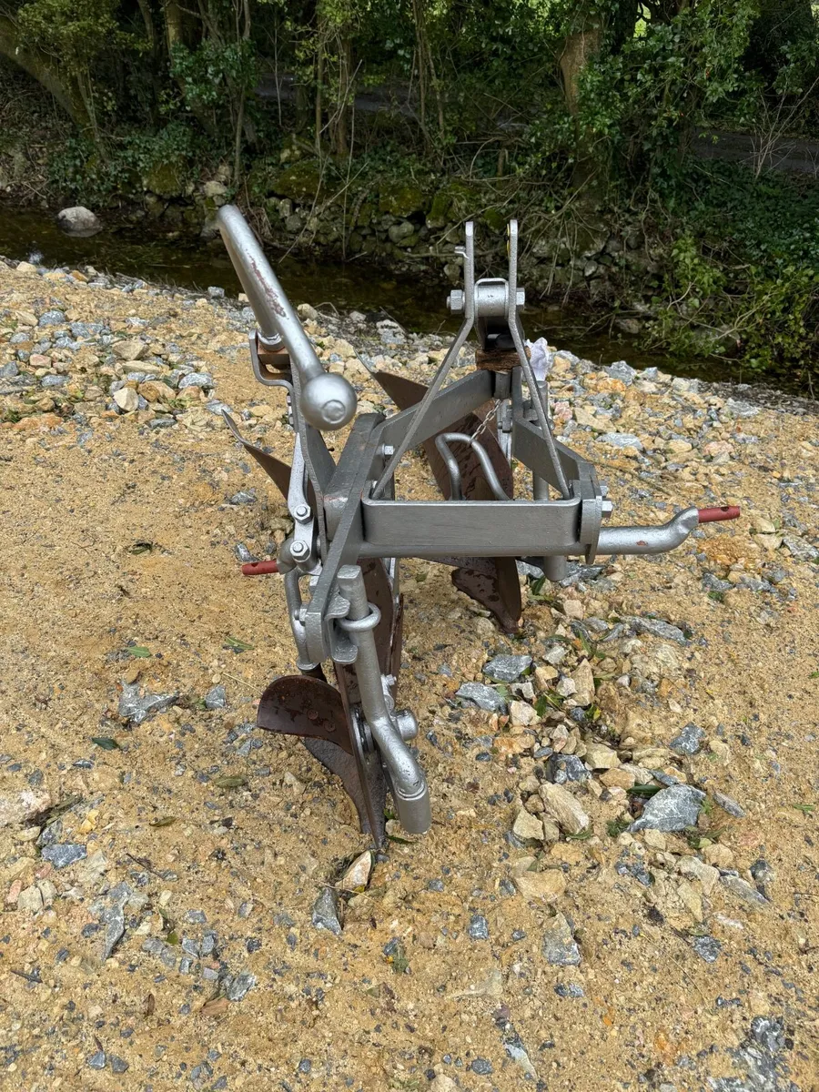 Ferguson 2 furrow plough - Image 4