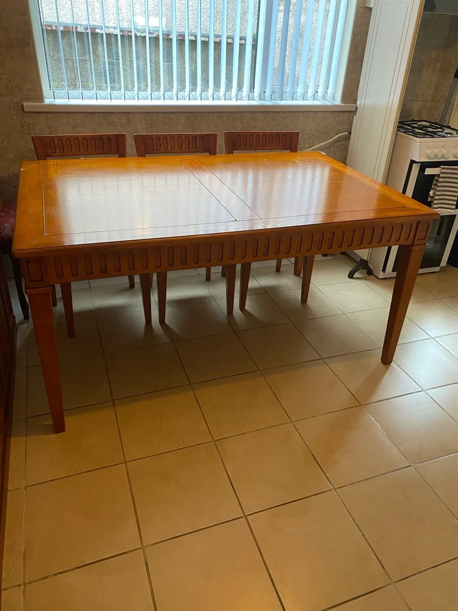 Kitchen table - Image 2