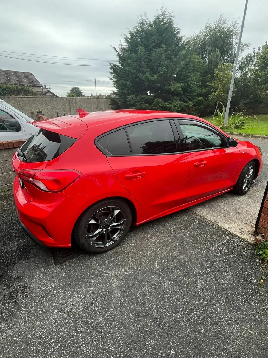 Ford Focus 2019 - Image 3