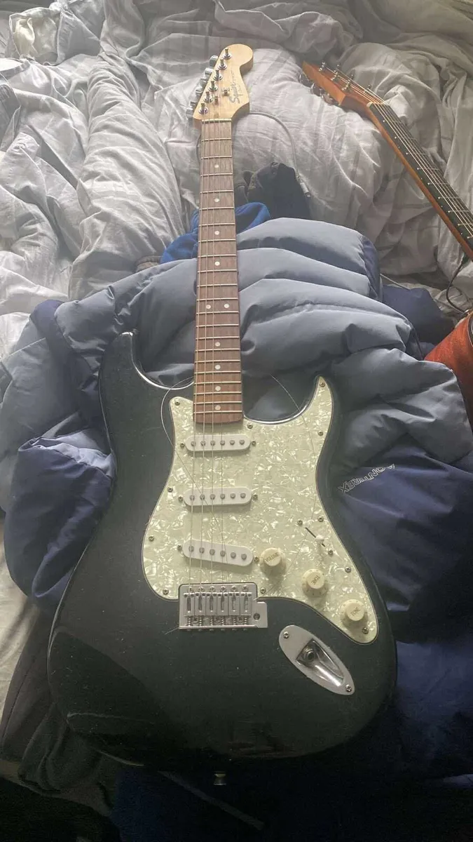 Squire by fender Strat