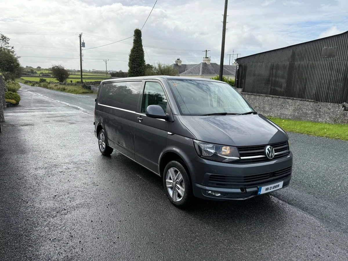 Volkswagen Transporter T32 Highline LWB Auto - Image 2