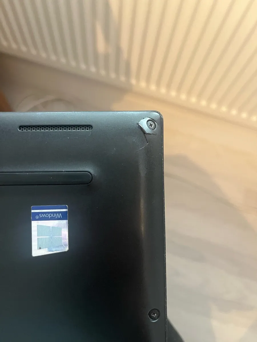 Dell laptop 7420 - Image 4
