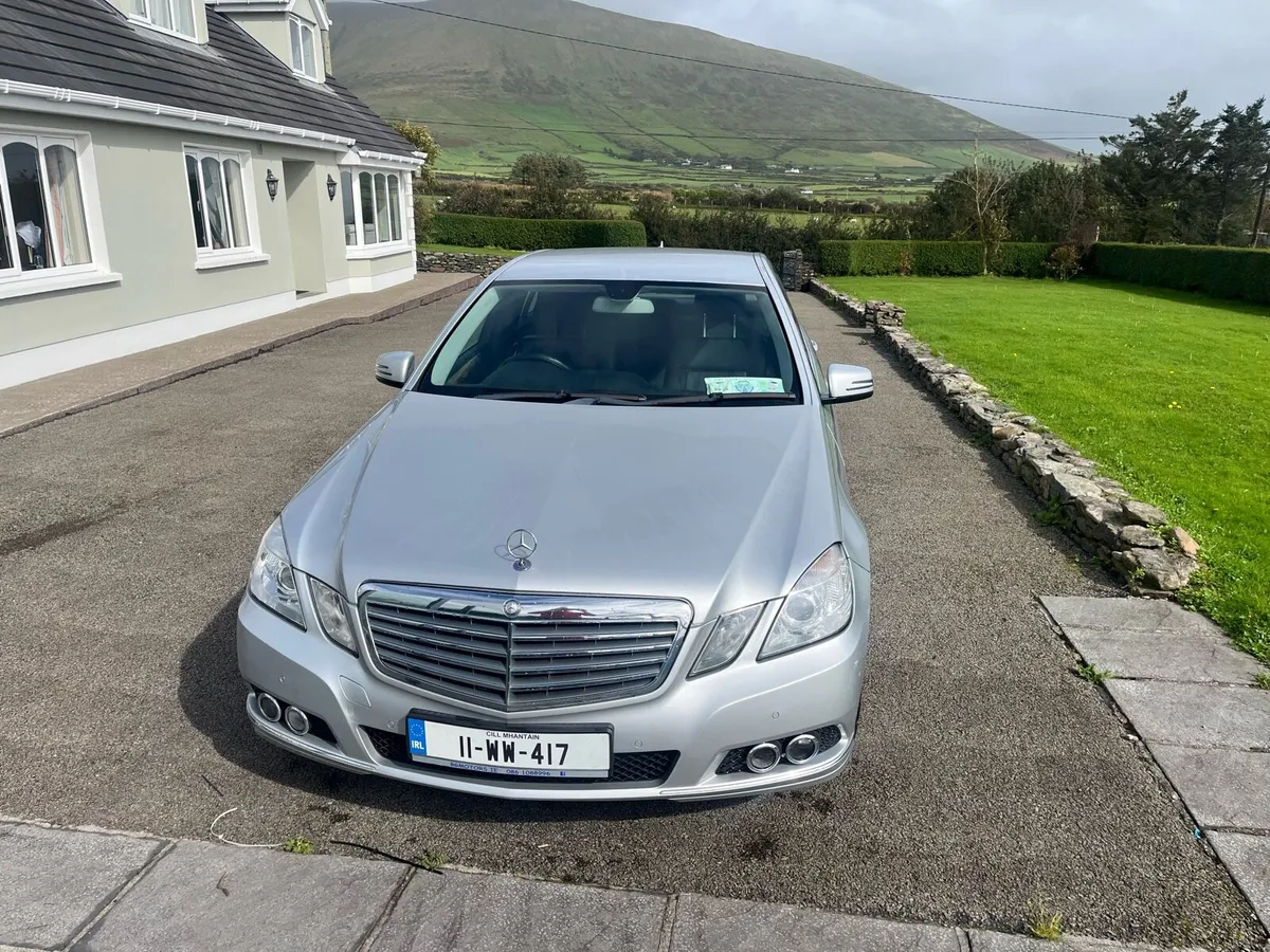 Mercedes 220 d - Image 1
