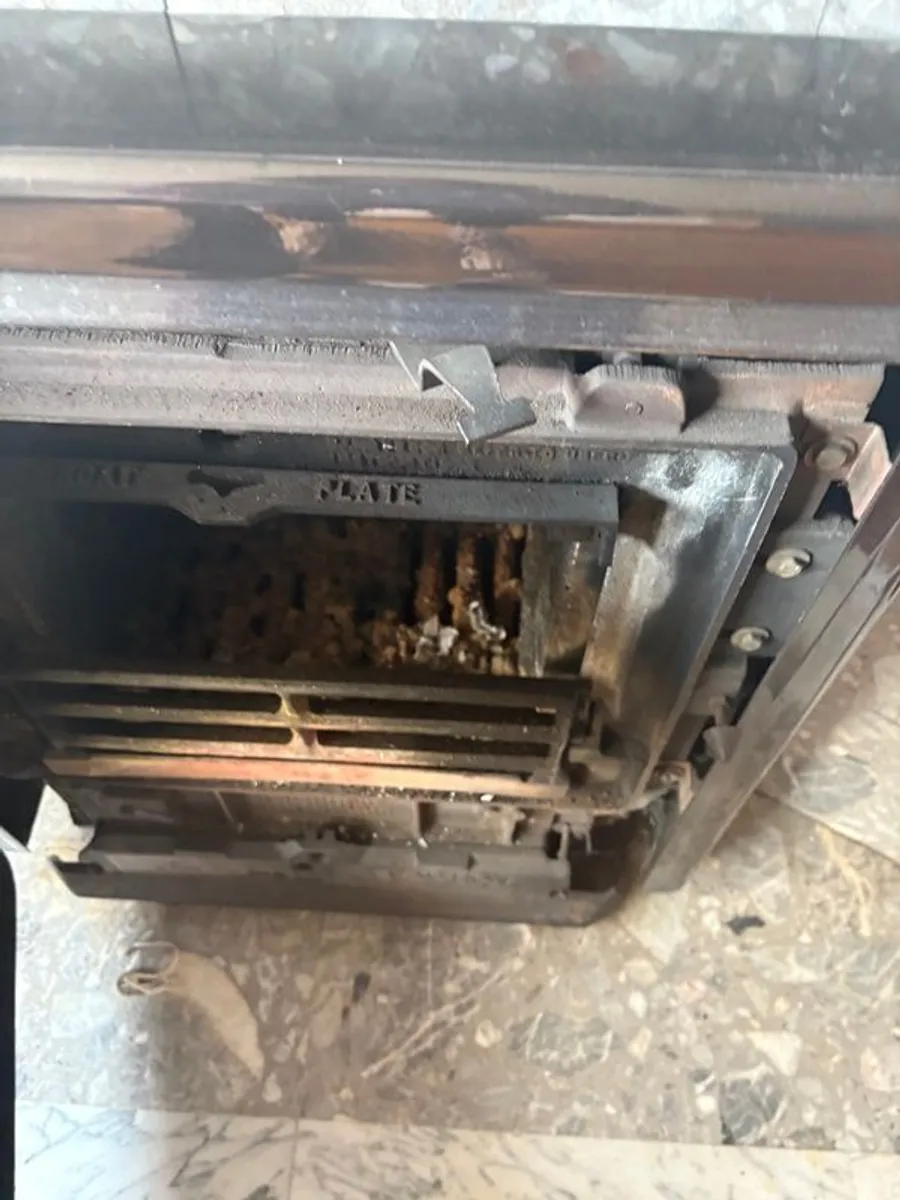 Retro authentic stove in perfect condition - Image 3