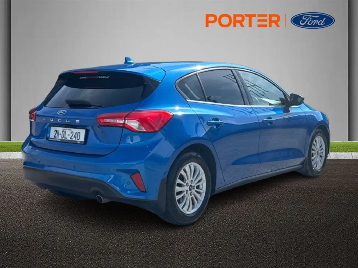 Ford Focus  auto  1.5td Titanium Edition 120PS - Image 3