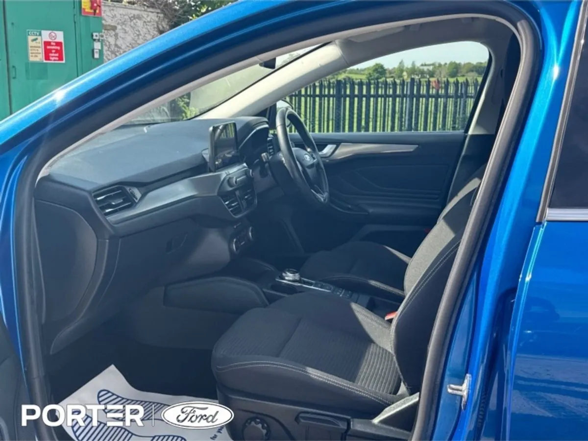 Ford Focus  auto  1.5td Titanium Edition 120PS - Image 4
