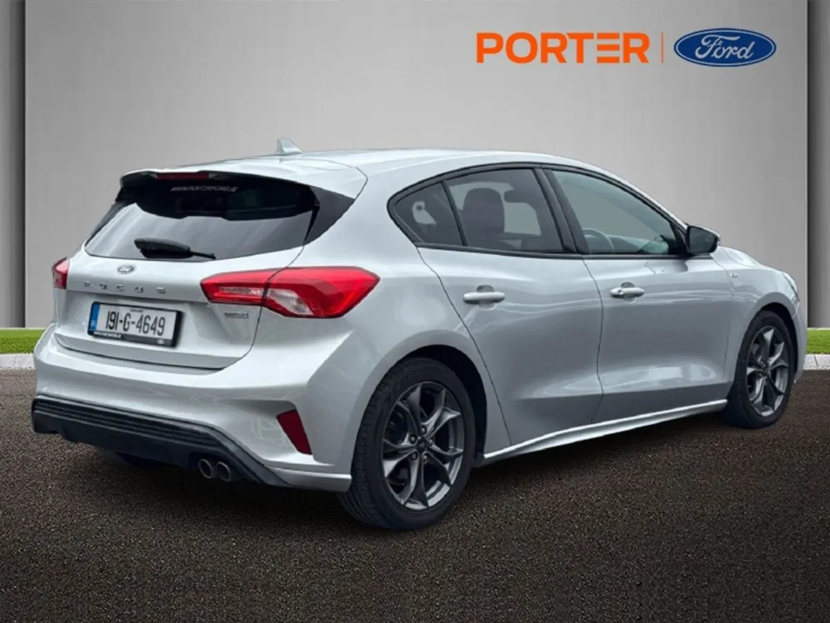 Ford Focus 1.5 Tdci St-line 120PS - Image 3