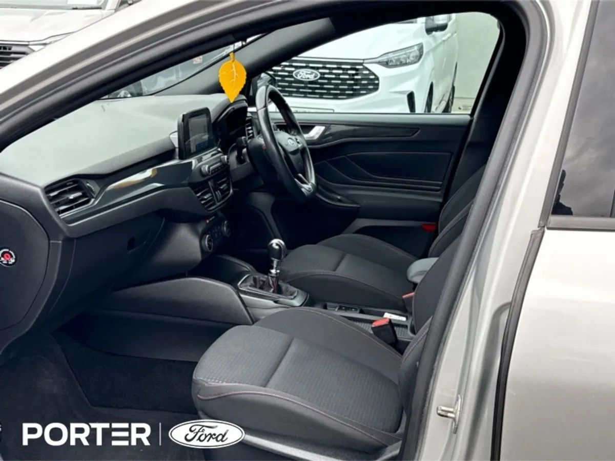 Ford Focus 1.5 Tdci St-line 120PS - Image 4