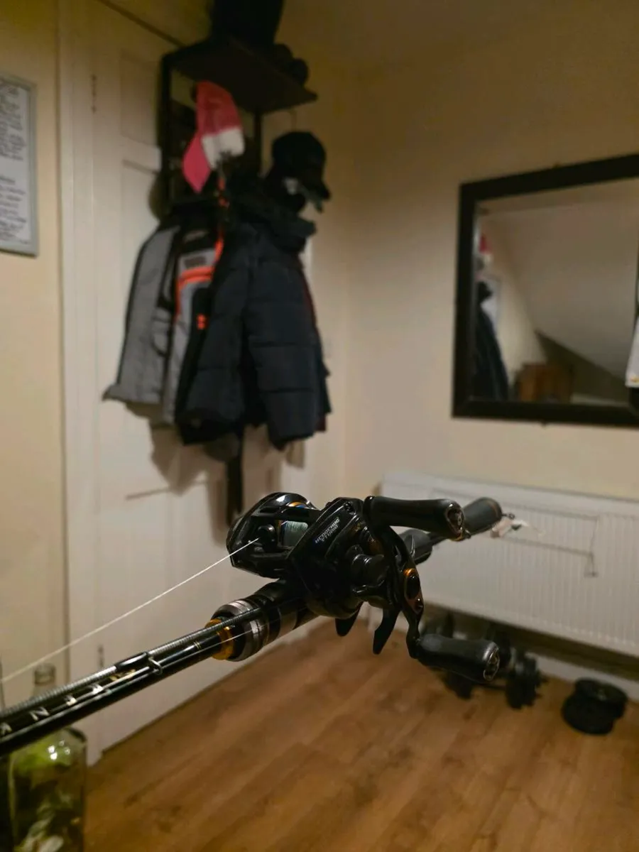 Lure fishing rods/reels - Image 1