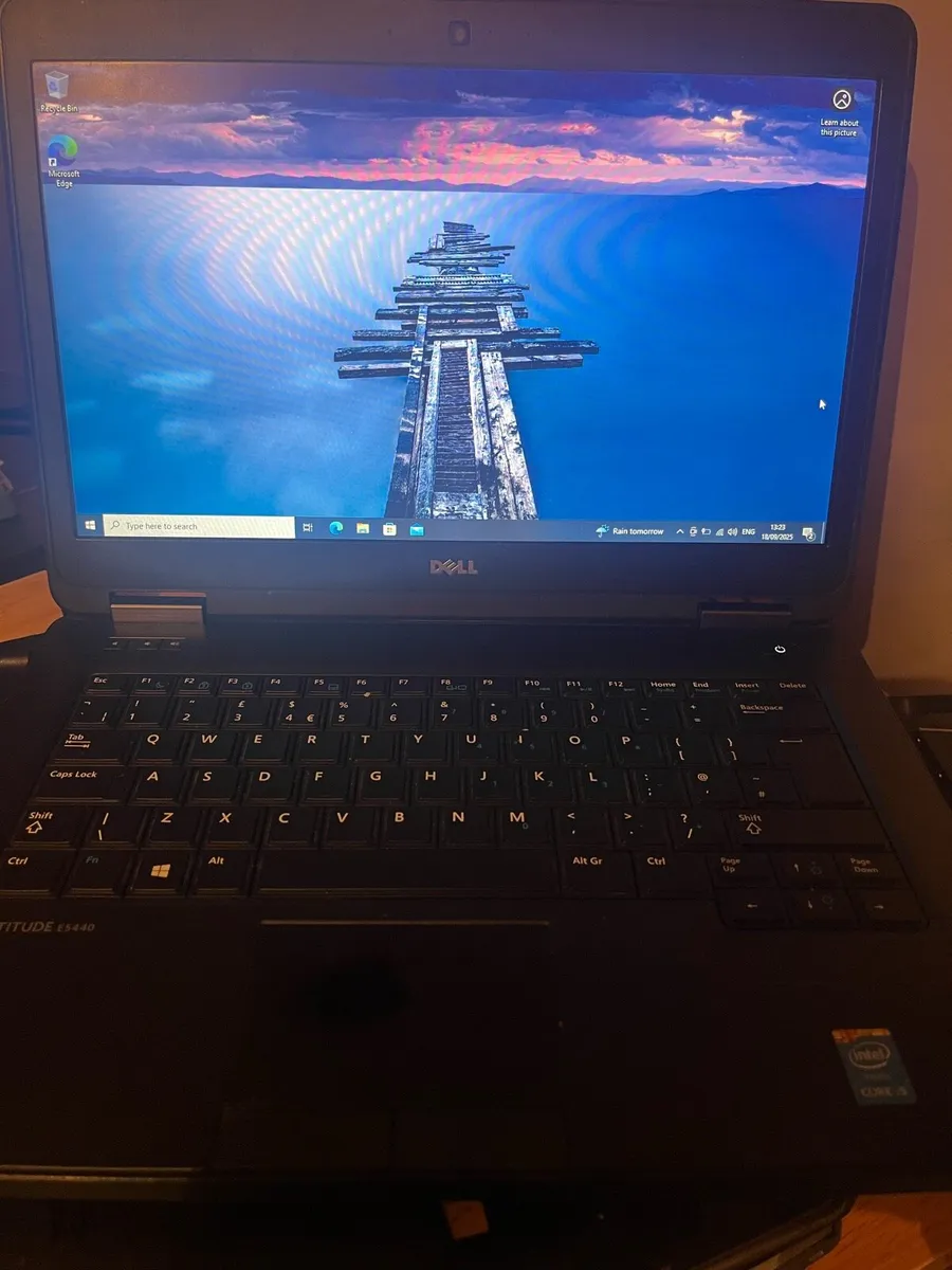 Dell laptop 5440 - Image 1