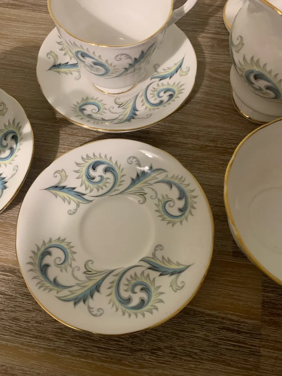 15 Piece Royal Standard Garland China Tea Set - Image 4