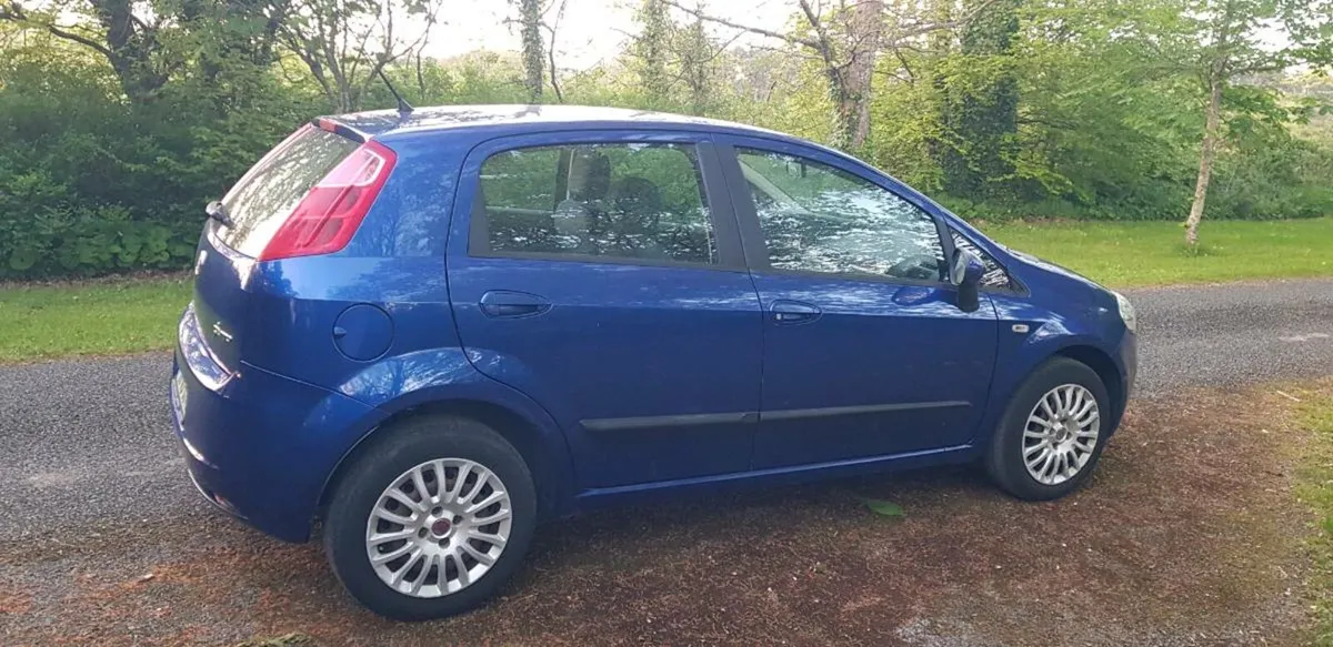 Left hand drive fiat punto - Image 4