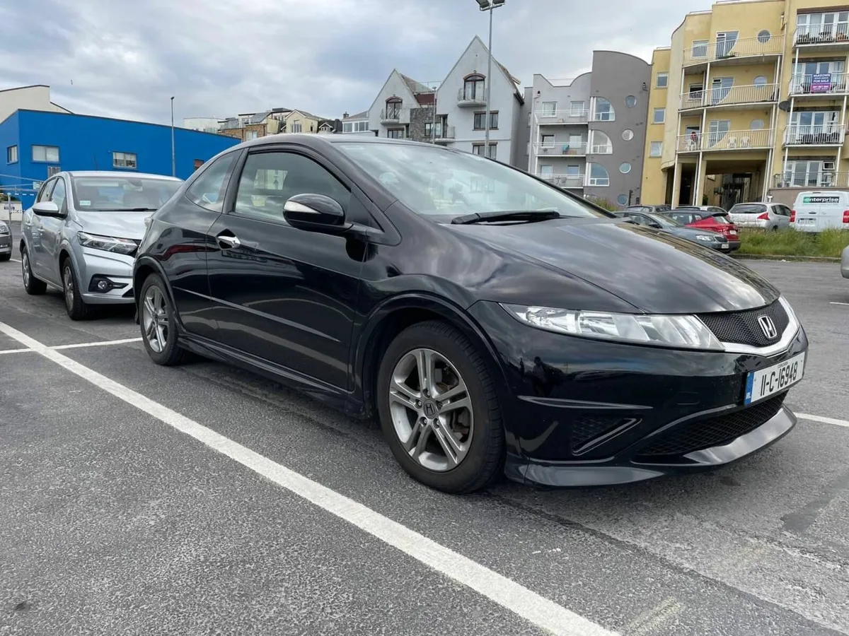 Honda Civic 2011 - Image 1