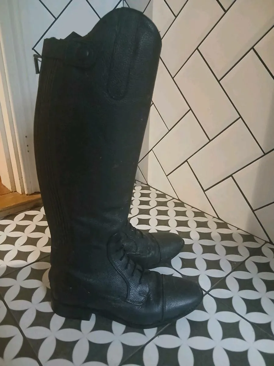 Riding boots - Image 2