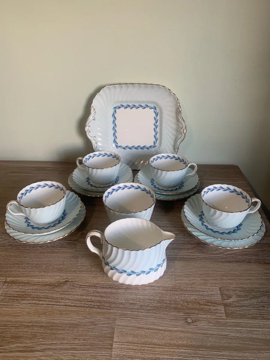 15 Piece Minton Cheviot China Tea Set - Image 1