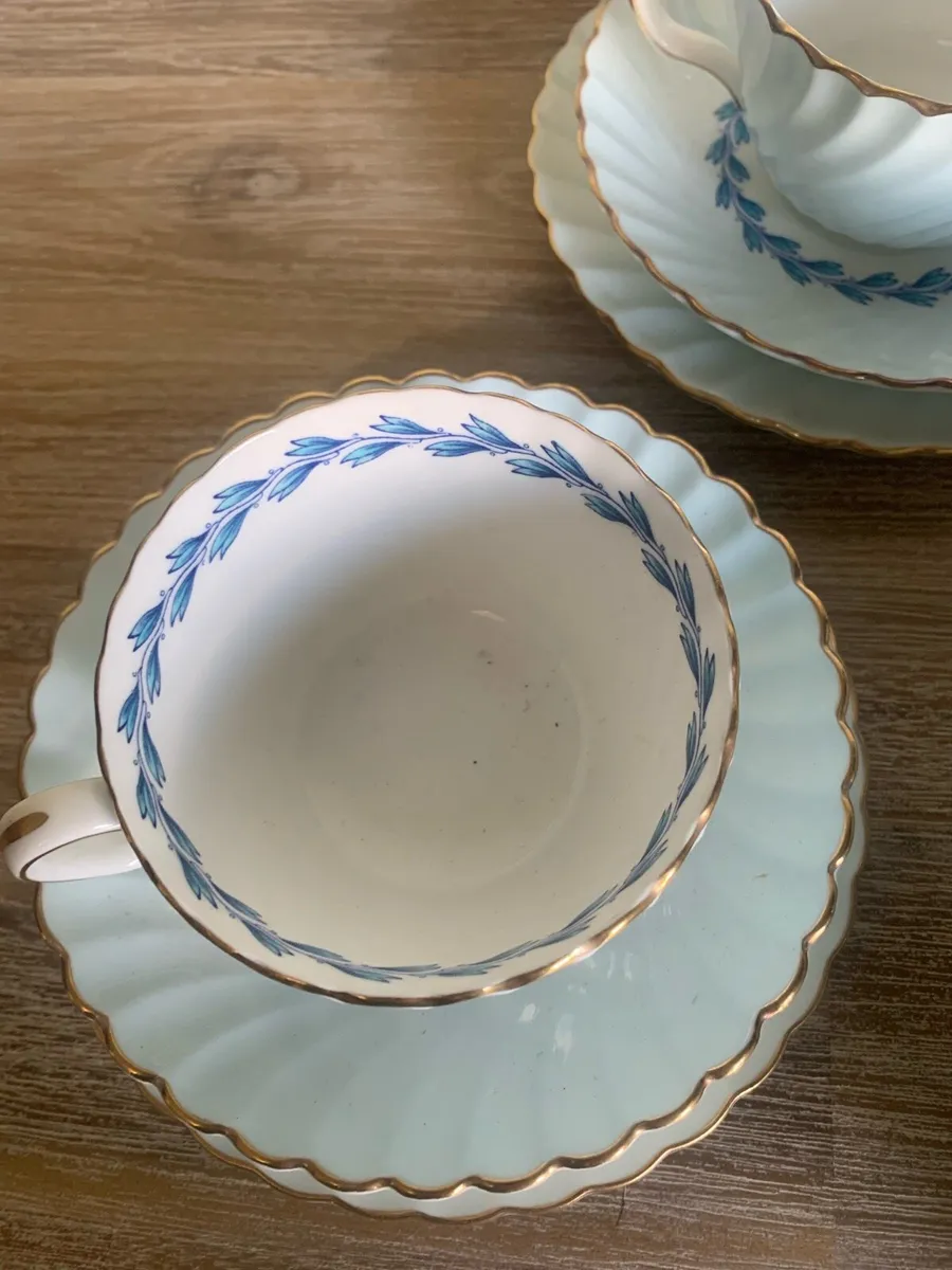 15 Piece Minton Cheviot China Tea Set - Image 2