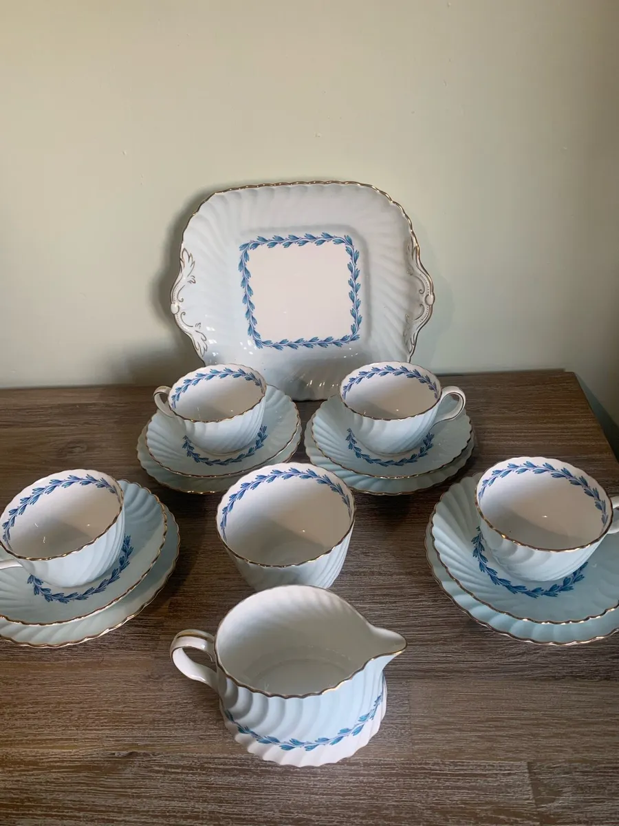 15 Piece Minton Cheviot China Tea Set - Image 3