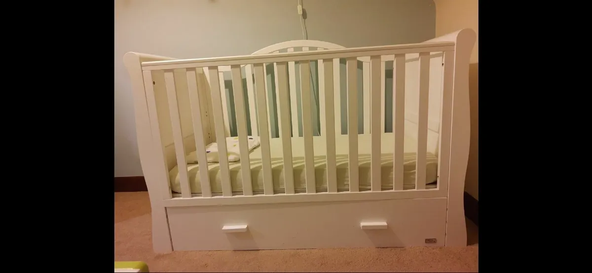 Baby sleigh cot bed - Image 2