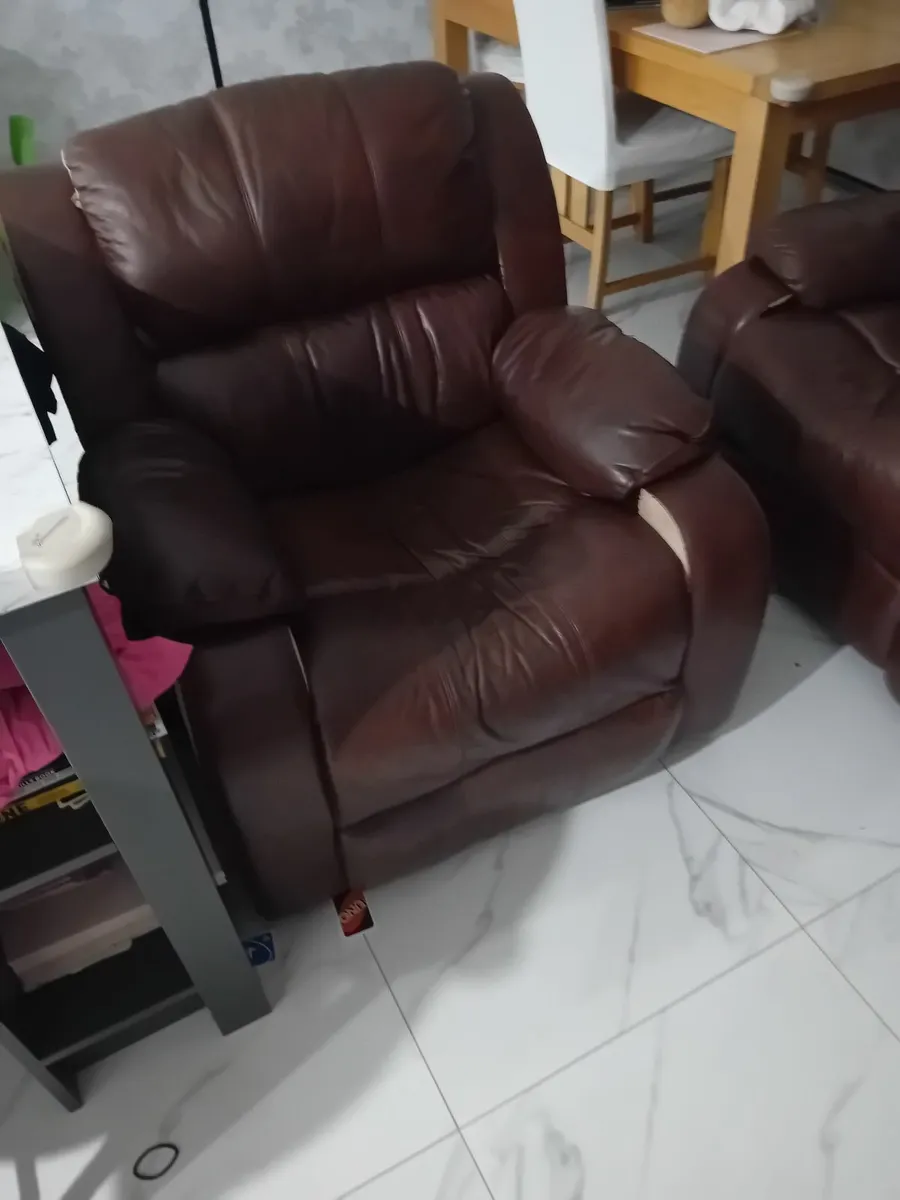 Couch, 2 Arm chairs - Image 3