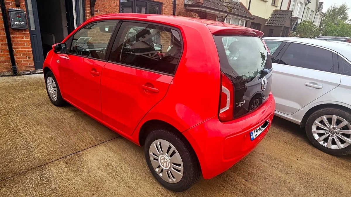 Volkswagen up! 2013 - Image 4