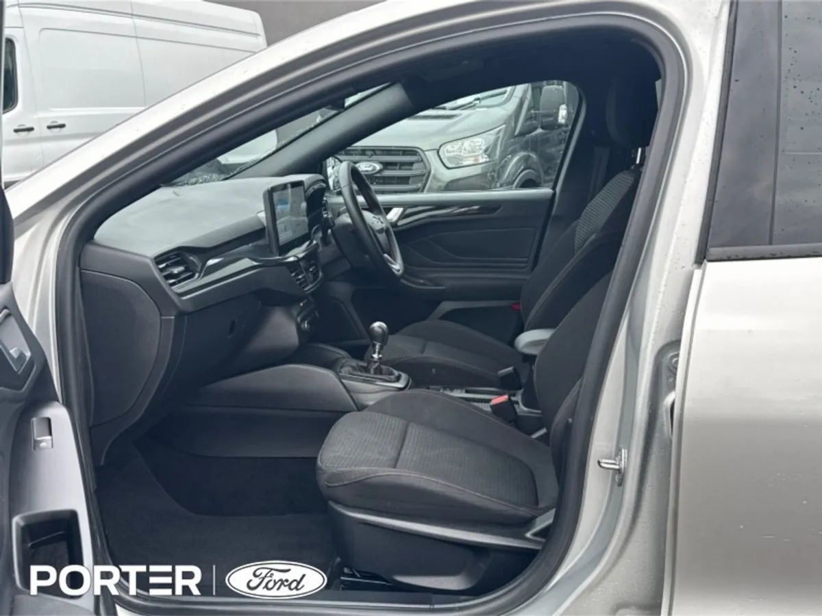 Ford Focus 1.0t Mhev ST Line 125PS - Image 4