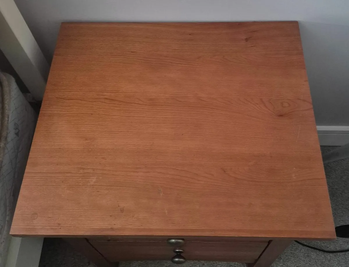 Pair of bedside tables - Image 4